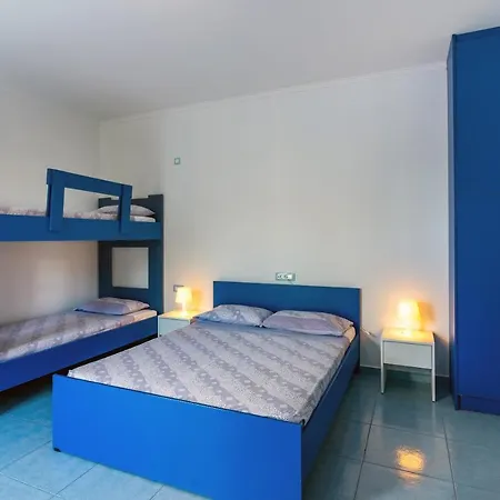 Mediterraneo ארכאנגלוס