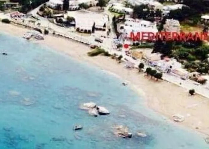 Mediterraneo 아파트 *