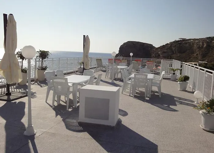 Mediterraneo * أرخانجلوس